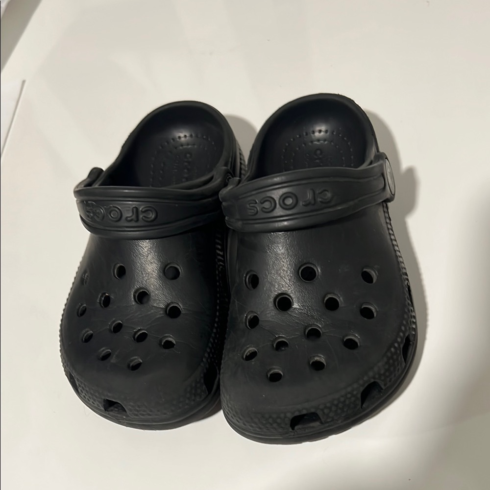 CROCS Black Water Shoes with Ventilation and Heel Strap